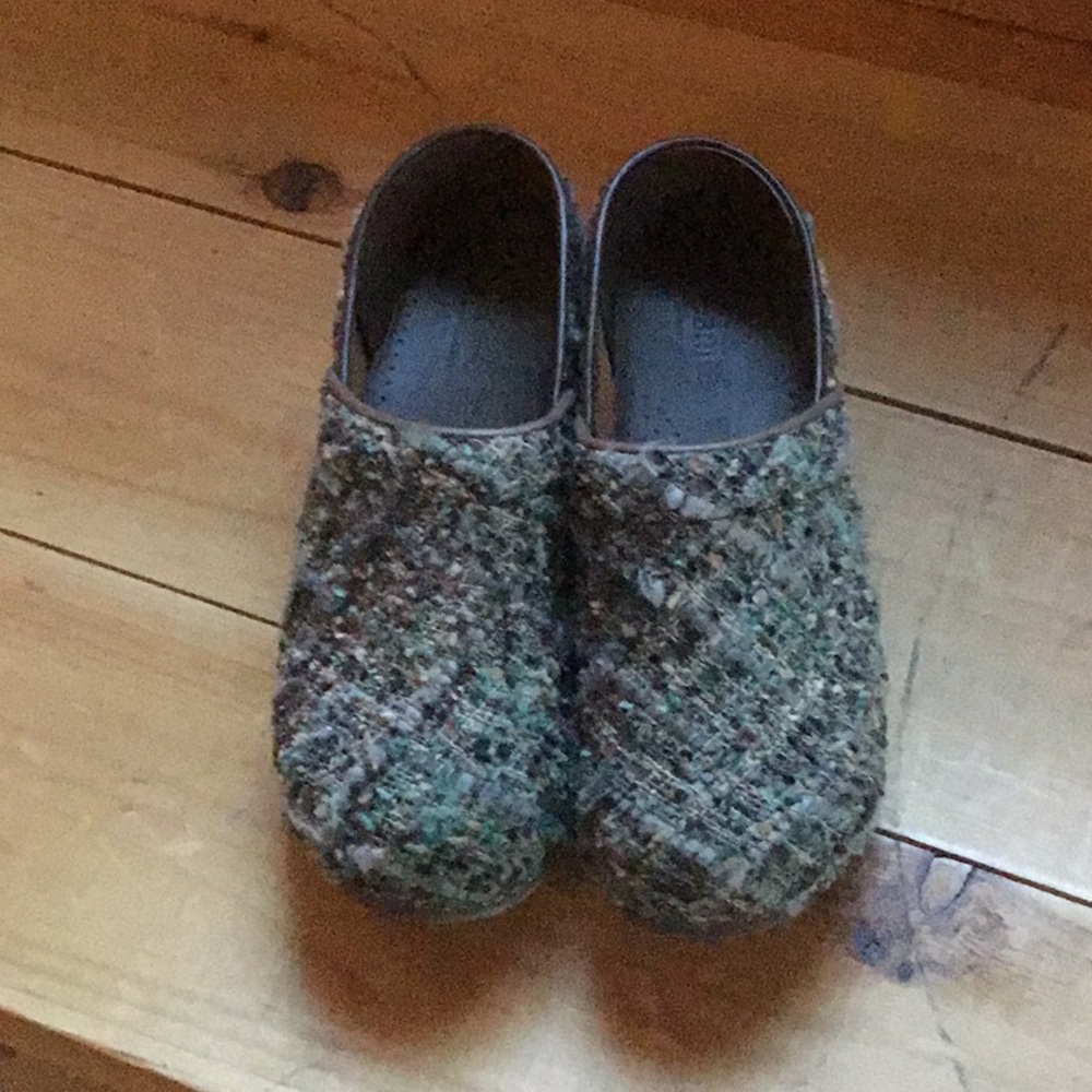 Sanita clogs